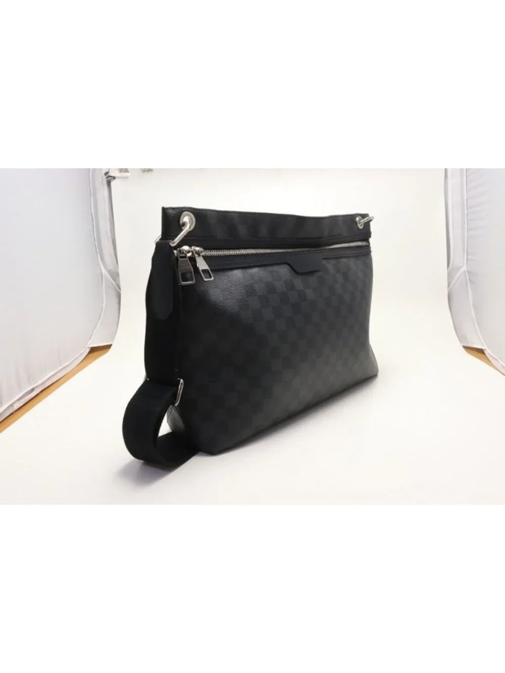 Louis Vuitton Damier Graphite Hunter Shoulder
